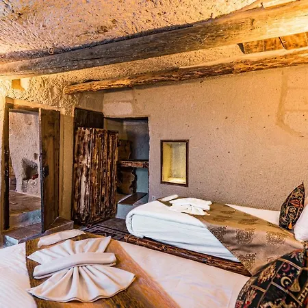 Cappadocia Ennar Cave Swimming Pool Hot & 3* נבשהיר