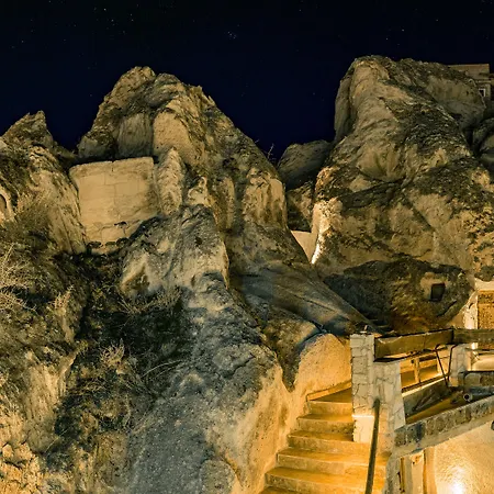 Cappadocia Ennar Cave Swimming Pool Hot & מלון