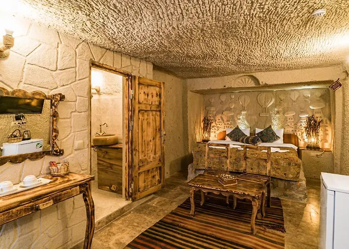 Cappadocia Ennar Cave Swimming Pool Hot &