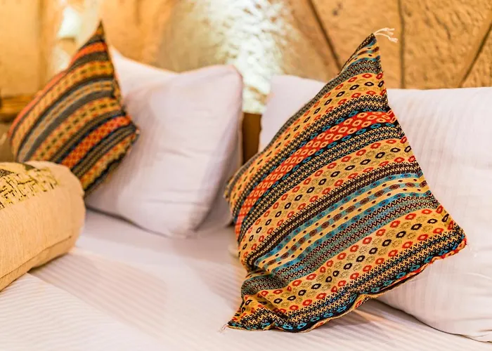 Cappadocia Ennar Cave Swimming Pool Hot & ネヴシェヒル