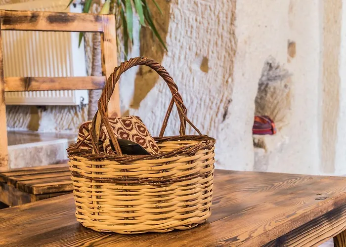 Cappadocia Ennar Cave Swimming Pool Hot & ネヴシェヒル